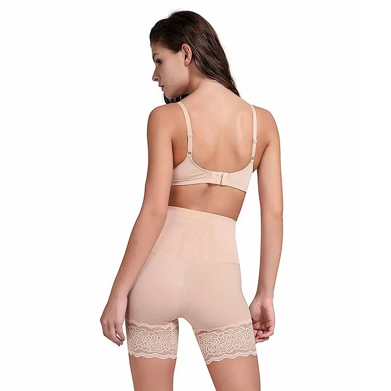 "High-waist body shaper with lace for tummy control and seamless hip lifting."